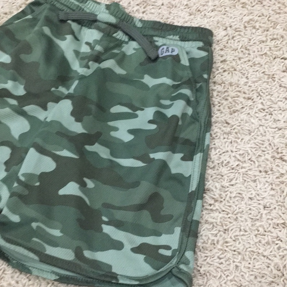 BUNDLE Kids Green Drawstring & Camo Shorts Set - Picture 6 of 7